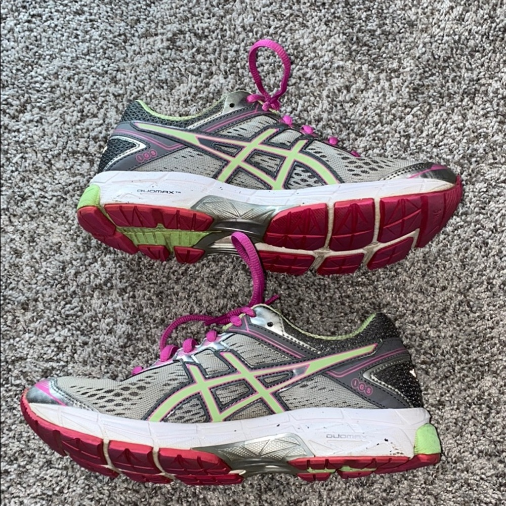 ASICS Women's Gt-1000 4 Running Shoe